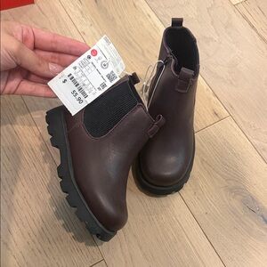 Zara Kids Chelsea Boots in Rich Brown